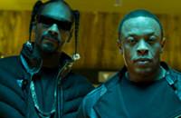 Kush (Feat. Snoop Dogg & Akon)