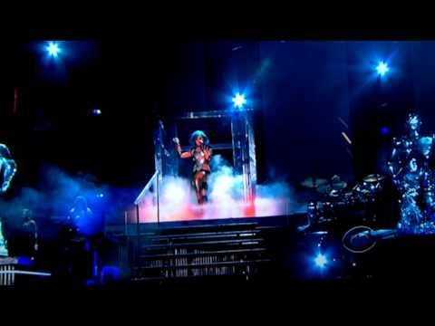 Katy Perry - E.T/Part Of Me - Live